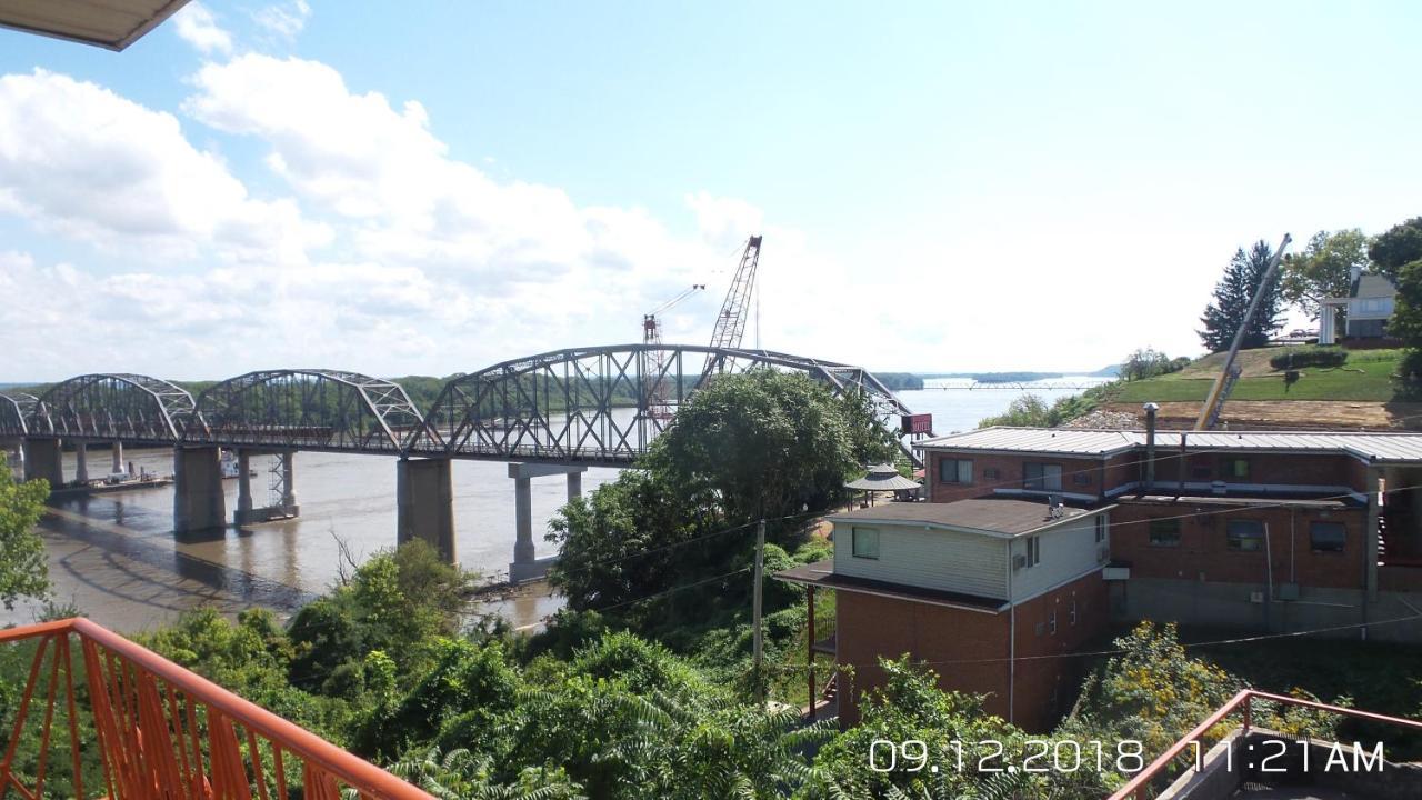 River's Edge Hotel 2*